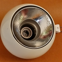 kuglelampe i lys grå skærm med reflektor retro loftslampe gammel lampe